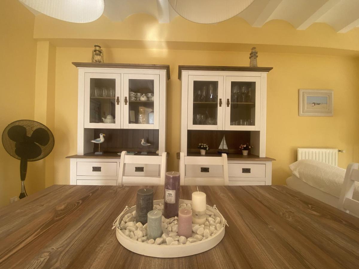 R17 Casa Merce Rodoreda Calafell Bagian luar foto