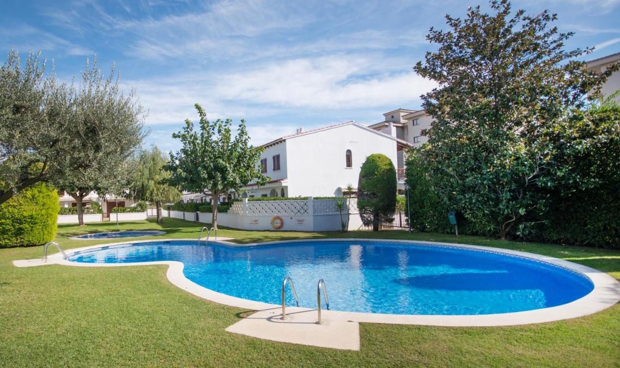 R17 Casa Merce Rodoreda Calafell Bagian luar foto