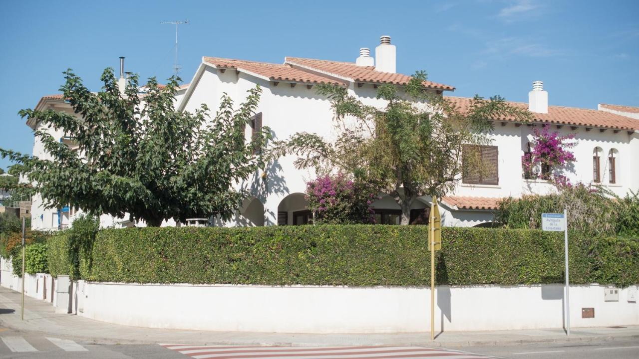 R17 Casa Merce Rodoreda Calafell Bagian luar foto