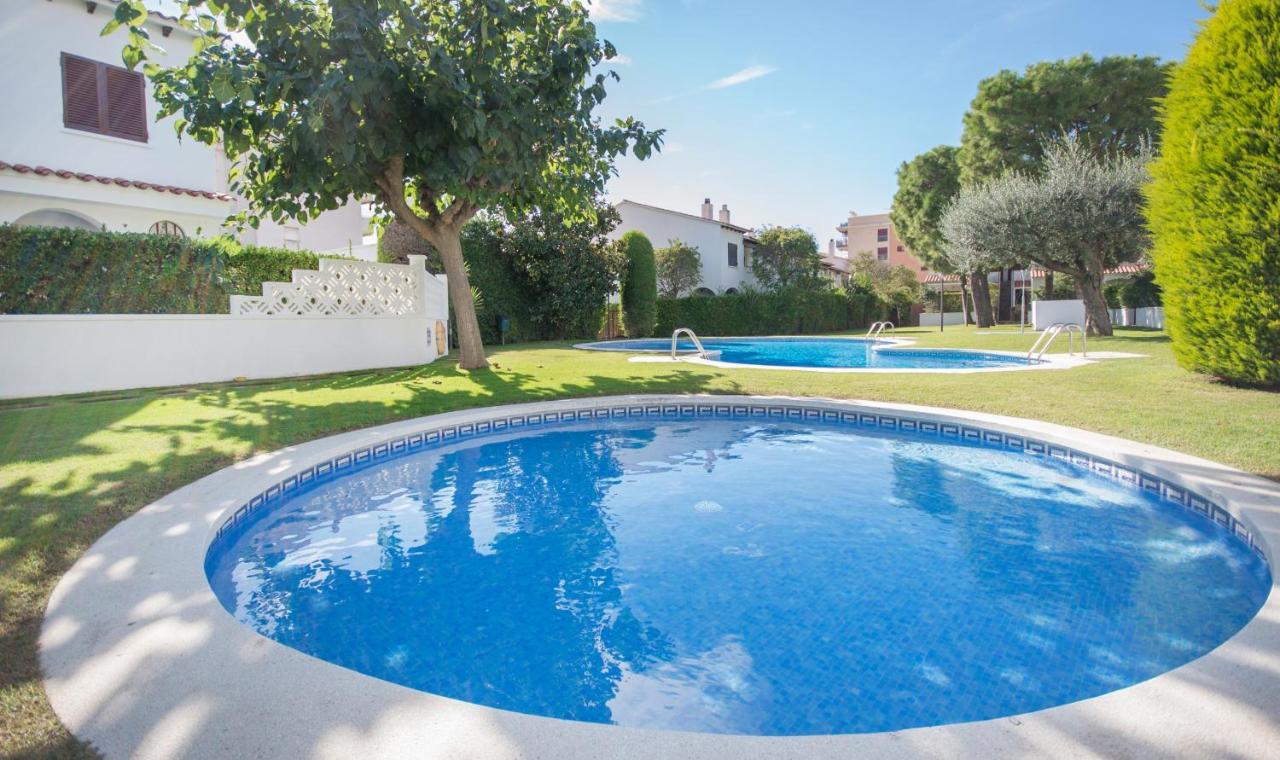 R17 Casa Merce Rodoreda Calafell Bagian luar foto