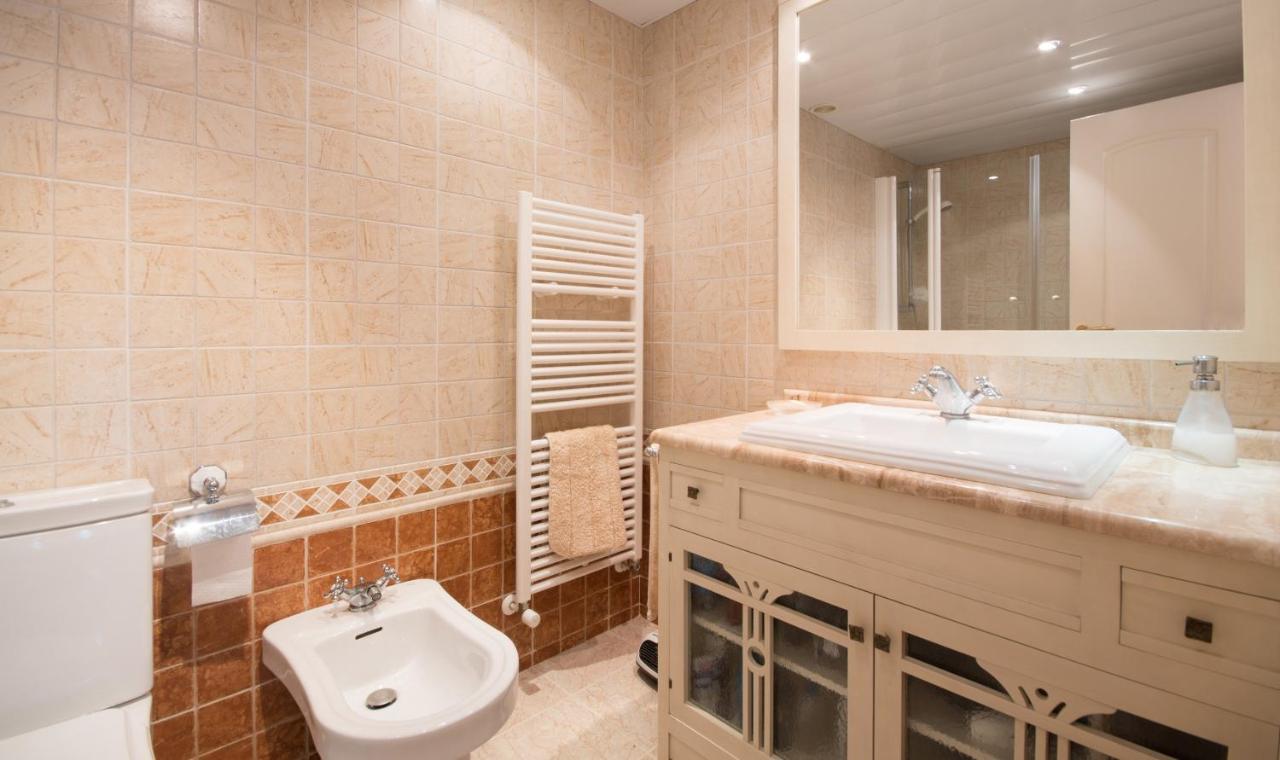 R17 Casa Merce Rodoreda Calafell Bagian luar foto